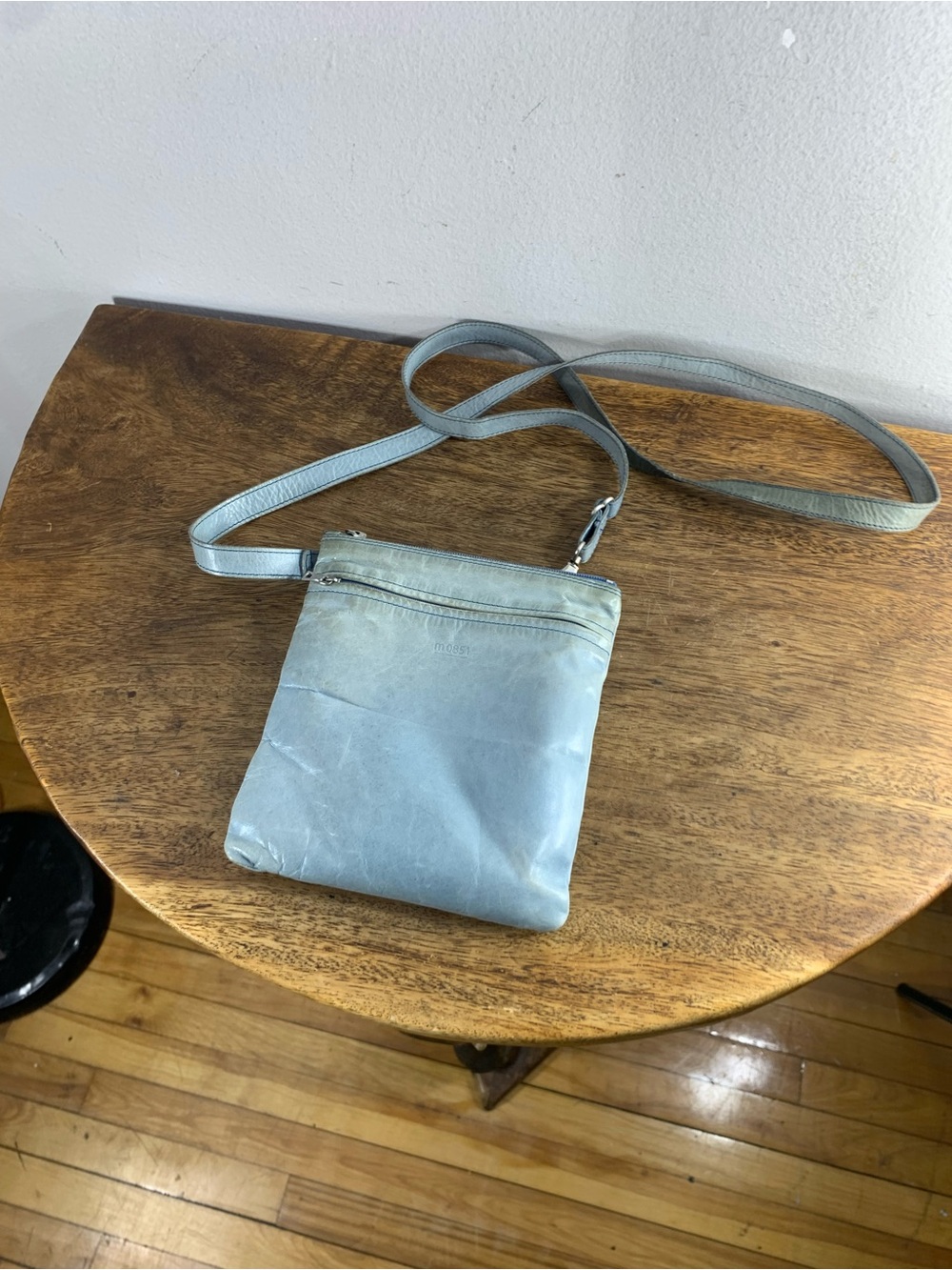 Vintage 90s small M0851 crossbody leather bag - Picture 6 of 10
